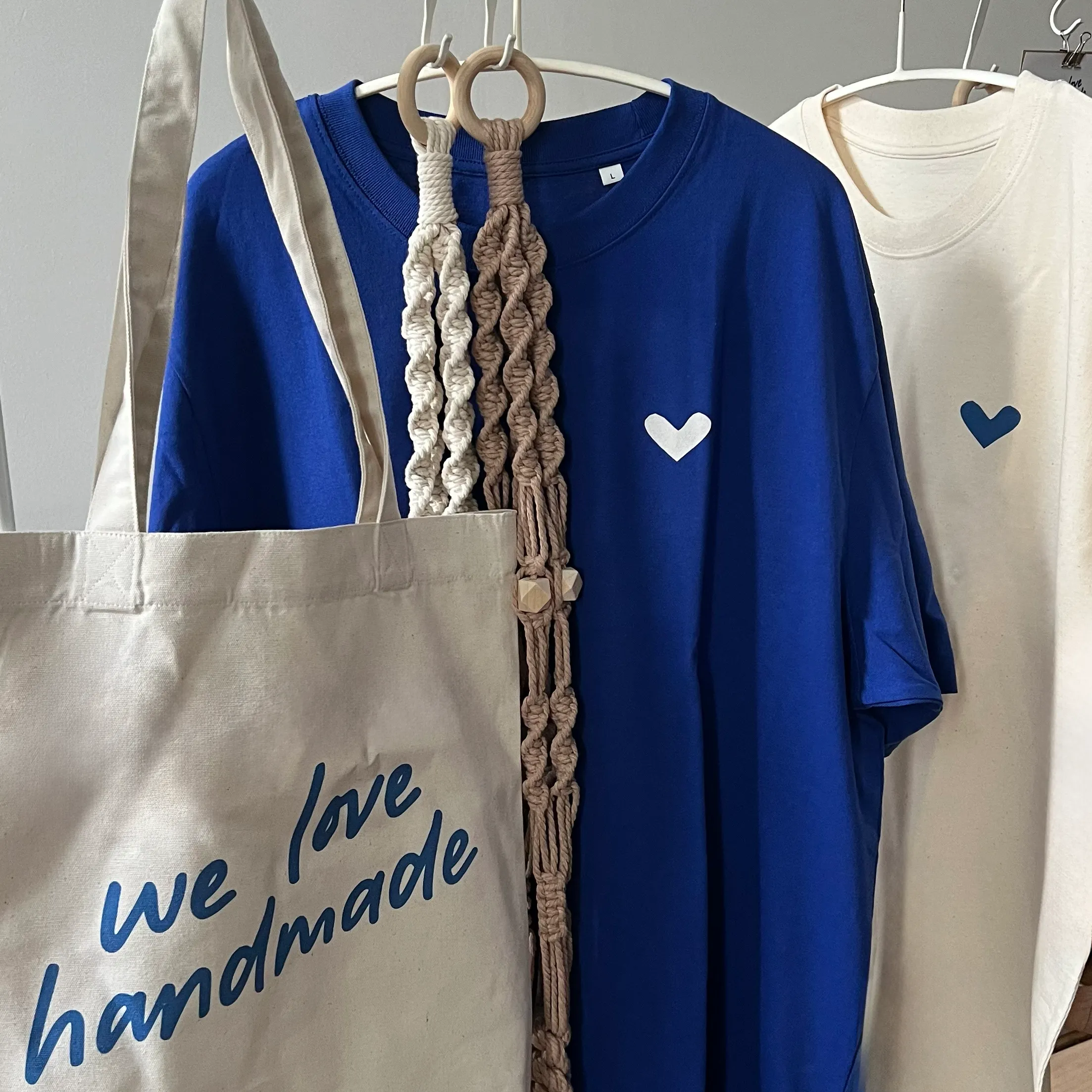 T-Shirt LOVE in Natur